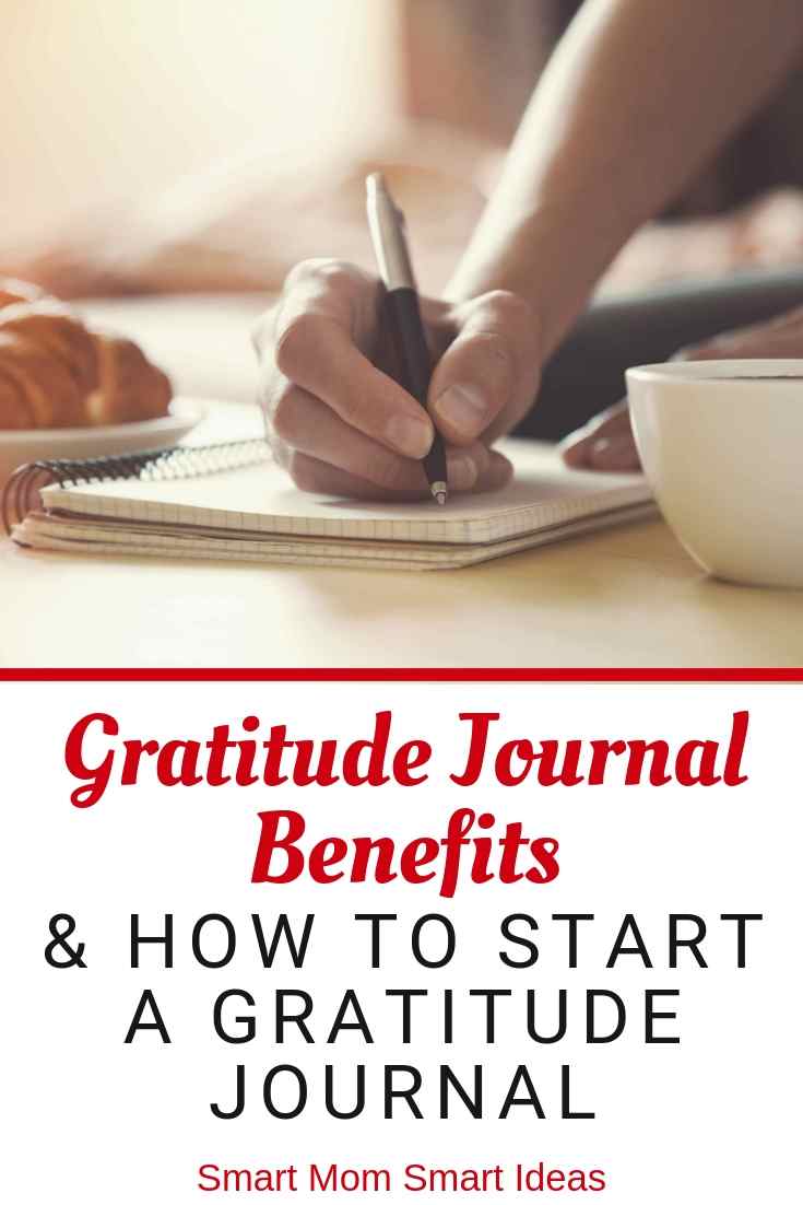 Daily gratitude changes our thinking. Here's how to start a gratitude journal and gratitude writing prompts to get you started. #smartmomsmartideas, #gratitude, #gratitudejournal, #journal, #journaling
