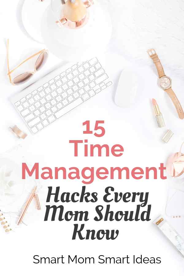 Could you use an extra hour in your day? Try these time management tips to get your time back and be more productive every day. #smartmomsmartideas, #timemanagement, #productivitity