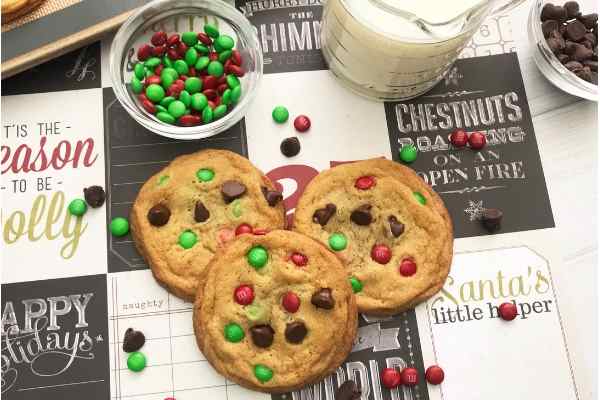 Christmas chocolate chip cookie recipe