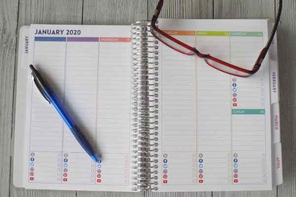 Purpletrail custom planner weekly layout
